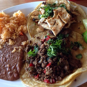 La Parrilla - two taco lunch - Mexican Near Me - Lisle, Illinois