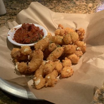 Cheddar's Scratch Kitchen - Wisconsin Cheese Bites - American Near Me - Allen, Texas Cheddar's Scratch Kitchen - Wisconsin Cheese Bites - American Near Me - Allen, Texas