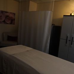 Sugar & Basalt - Massage table