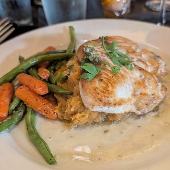 Maxine's On Shine - Swordfish - New American Near Me - Orlando, Florida