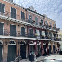 Lucky Bean Tours - New Orleans. French Quarter house.