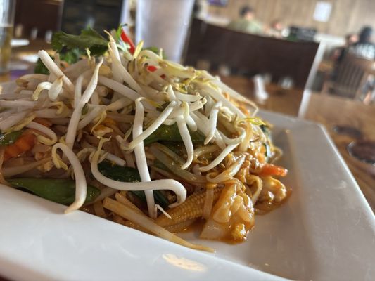 Urban Thai & Sushi by null