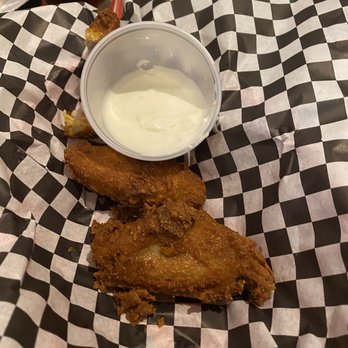 J. Dolan's - Wings - Pizza Near Me - Honolulu, Hawaii J. Dolan's - Wings - Pizza Near Me - Honolulu, Hawaii