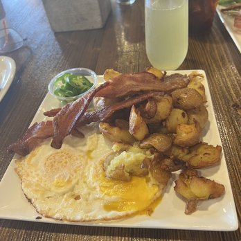 CRAFTkitchen - New American Near Me - Henderson, Nevada
