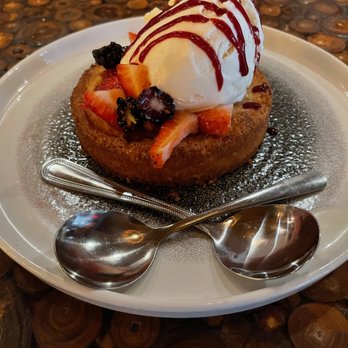 TownHall - butter cake - New American Near Me - Cleveland, Ohio TownHall - butter cake - New American Near Me - Cleveland, Ohio