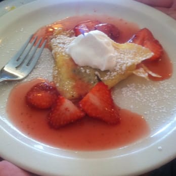 Cream Pot - Strawberry Crepe - Breakfast & Brunch Near Me - Honolulu, Hawaii Cream Pot - Strawberry Crepe - Breakfast & Brunch Near Me - Honolulu, Hawaii