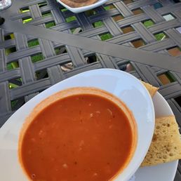 "Goulash" but in reality it was runny tomato soup. "Goulash" but in reality it was runny tomato soup.