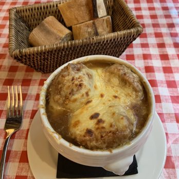 Chez Fernand - Soupe oignon - French Near Me - Paris, 75 Chez Fernand - Soupe oignon - French Near Me - Paris, 75
