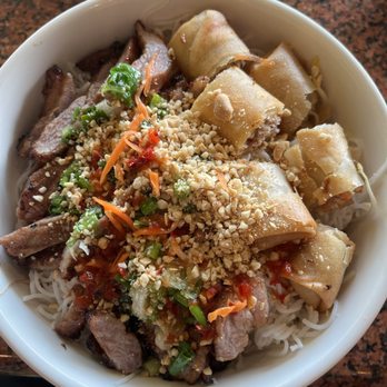 Pho Na - Vermicelli with pork and egg roll was so delicious. I would recommend coming here for sure!! - Vietnamese Near Me - New Braunfels, Texas