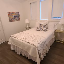 Four bedrooms have queen size beds
