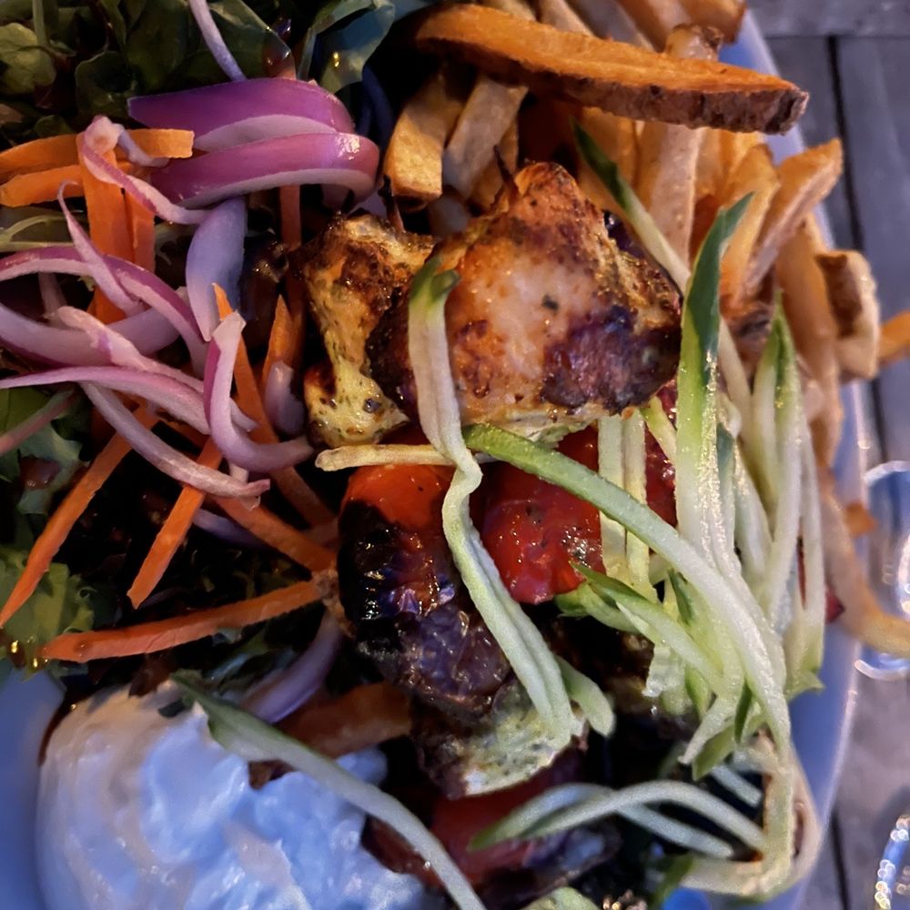 Daedalus Restaurant - Chicken kabobs - Pubs Near Me - Cambridge, Massachusetts Daedalus Restaurant - Chicken kabobs - Pubs Near Me - Cambridge, Massachusetts