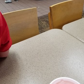 Wendy's - Gross chair backs.  I did not want to sit at them. - Burgers Near Me - Pontiac, Illinois