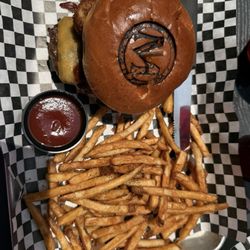 Monte’s Tastes and Taps