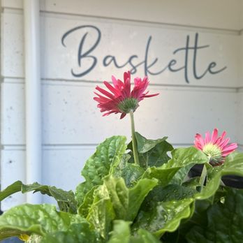Baskette - welcoming place to eat and relax - Cafes Near Me - Seattle, Washington
