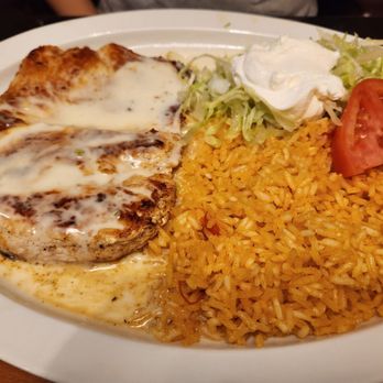 El Jaripeo - Mmm Pollo con queso. - Mexican Near Me - Warrenton, Virginia El Jaripeo - Mmm Pollo con queso. - Mexican Near Me - Warrenton, Virginia