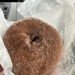 Jones Donuts & Bakery - Apple cider donut