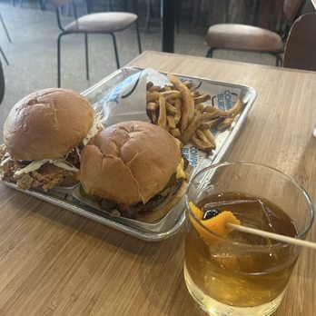 The Company Burger - Burgers Near Me - New Orleans, Louisiana
