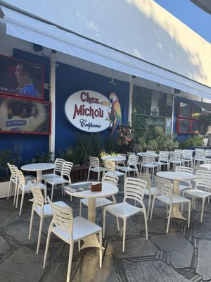 Chez Michou: Crepe, Crepe doce, Crepe salgado, Lanche, Drinks, Delivery, Búzios by null