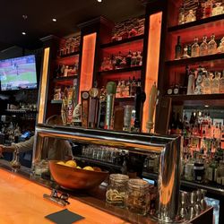 Lucy's Lounge - Bar