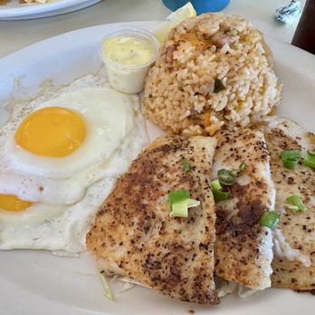 Jack's Restaurant - Breakfast fish - Breakfast & Brunch Near Me - Honolulu, Hawaii