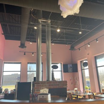 Sweet Toppings - Cute cloud decor and plenty of aeatinga - Ice Cream & Frozen Yogurt Near Me - Andover, Minnesota Sweet Toppings - Cute cloud decor and plenty of aeatinga - Ice Cream & Frozen Yogurt Near Me - Andover, Minnesota