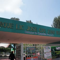Parque José Guadalupe Zuno - La fachada.