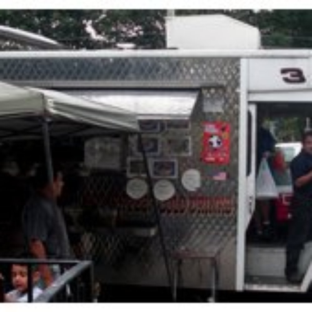 Red Hook Food Vendors - "Country Boys" - Food Stands Near Me - Brooklyn, New York Red Hook Food Vendors - "Country Boys" - Food Stands Near Me - Brooklyn, New York