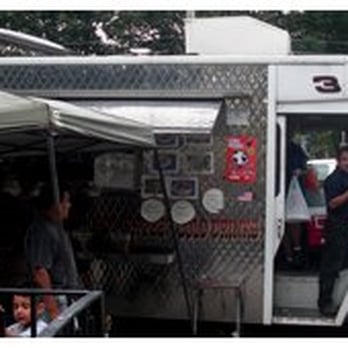 Red Hook Food Vendors - "Country Boys" - Food Stands Near Me - Brooklyn, New York Red Hook Food Vendors - "Country Boys" - Food Stands Near Me - Brooklyn, New York
