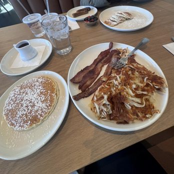 Wildberry - Breakfast & Brunch Near Me - Oak Brook, Illinois Wildberry - Breakfast & Brunch Near Me - Oak Brook, Illinois