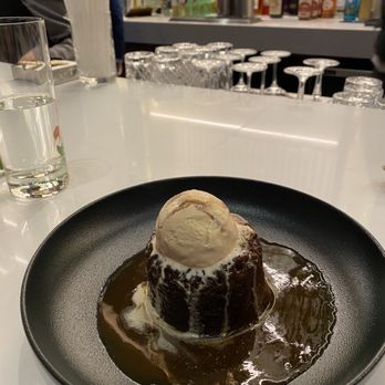 Gordon Ramsay Hell’s Kitchen - Sticky Toffee Pudding, the BEST - Bars Near Me - Mashantucket, Connecticut
