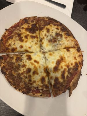 Big Fred's Pizza Garden & Lounge by null