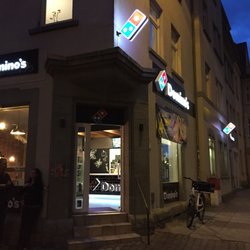 Domino's - Laden von vorne