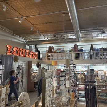 Lou Lou - Women's Clothing Near Me - Frederick, Maryland