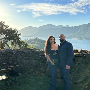 The Griffin House - Stunning - Venues & Event Spaces Near Me - Hood River, Oregon The Griffin House - Stunning - Venues & Event Spaces Near Me - Hood River, Oregon