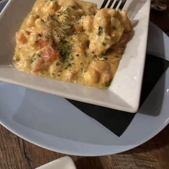 Diane's Saddleback Grill - Lobster mac and cheese - Bars Near Me - Lake Arrowhead, California Diane's Saddleback Grill - Lobster mac and cheese - Bars Near Me - Lake Arrowhead, California