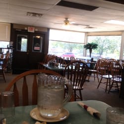 American Skillet - Interior looking out from a 1/2 booth by the kitchen door