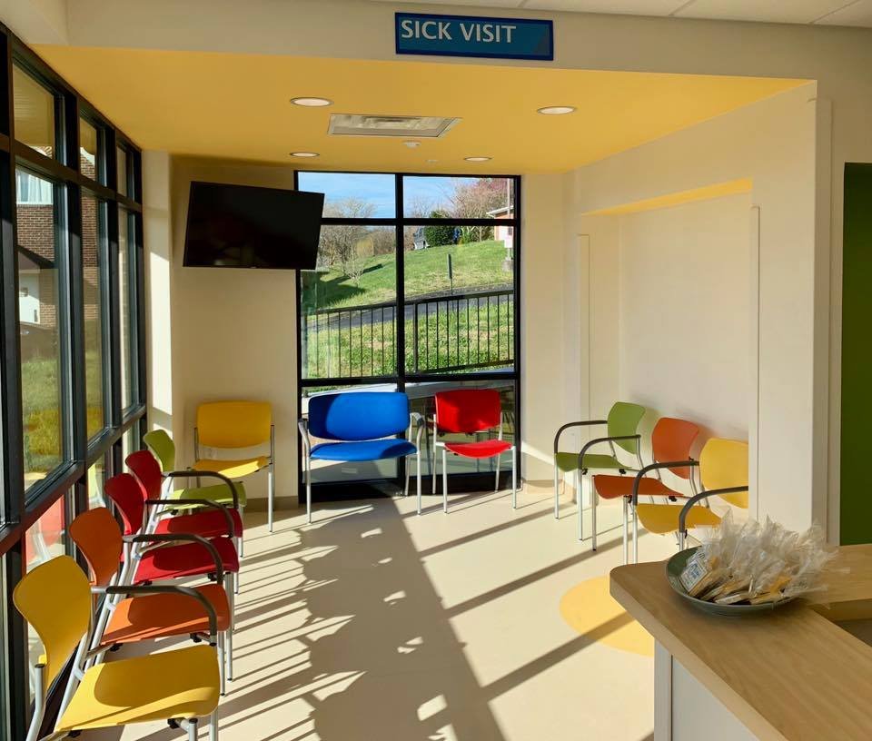 CHILDREN’S HOSPITAL URGENT CARE EMORY CENTER Urgent Care 207 E