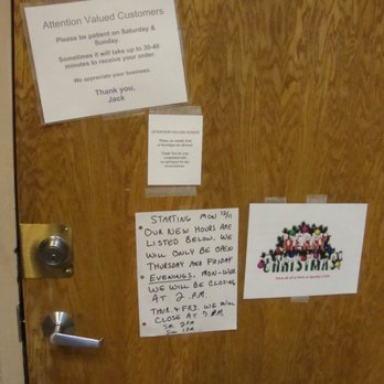 Sparky's Cafe - Front entry door. - Breakfast & Brunch Near Me - Anoka, Minnesota