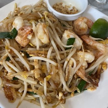 SriPraPhai Thai Restaurant - Thai Near Me - Woodside, New York