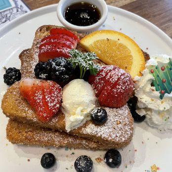 Lapisara Eatery - French Toast - Breakfast & Brunch Near Me - San Francisco, California Lapisara Eatery - French Toast - Breakfast & Brunch Near Me - San Francisco, California
