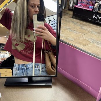 Beauty Mark - Cosmetics & Beauty Supply Near Me - Glendale, California