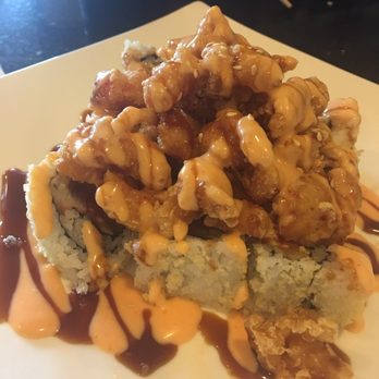New Sakura - Rockstar - has spicy tuna, crab and fried baby lobster on top- really tasty - Japanese Near Me - Medford, Oregon New Sakura - Rockstar - has spicy tuna, crab and fried baby lobster on top- really tasty - Japanese Near Me - Medford, Oregon