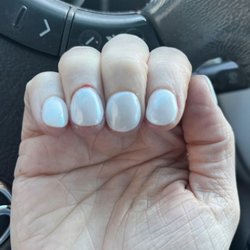Deluxe Foot Spa - Horrible dip nails, also notice how I was cut.