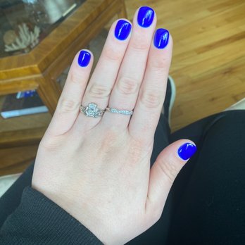 Dj Elite Nail & Spa - Day Spas Near Me - Roslyn Heights, New York
