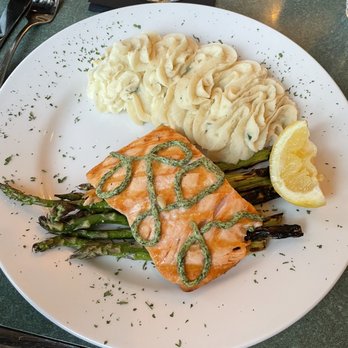 County Clare Irish Pub - Special salmon and potatoes - Irish Pub Near Me - Milwaukee, Wisconsin County Clare Irish Pub - Special salmon and potatoes - Irish Pub Near Me - Milwaukee, Wisconsin