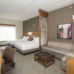 Hyatt Place Cincinnati / Sharonville Convention Center - Guest Room