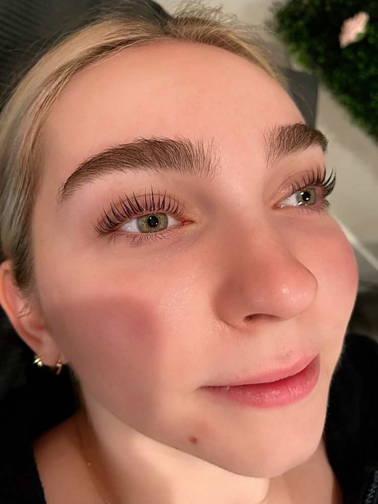 Body Lash and Brow Logo