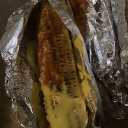 Elotes Asados Don Martin - Elote with chili & butter