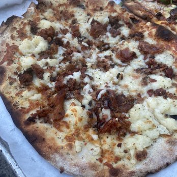 BAR - Mashed potato pizza - Pizza Near Me - New Haven, Connecticut BAR - Mashed potato pizza - Pizza Near Me - New Haven, Connecticut