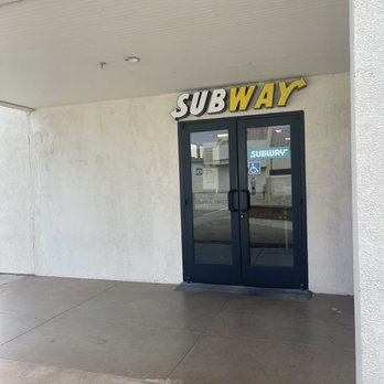 Subway - Side Entrance - Fast Food Near Me - Point Mugu, California